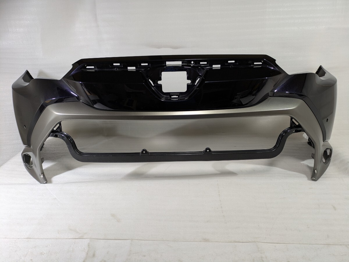 トヨタ純正 ZSG10/ZVG11/ZVG15 カローラクロス フロントバンパー 52119-16580 ネイビー 棚番G-1044拍卖