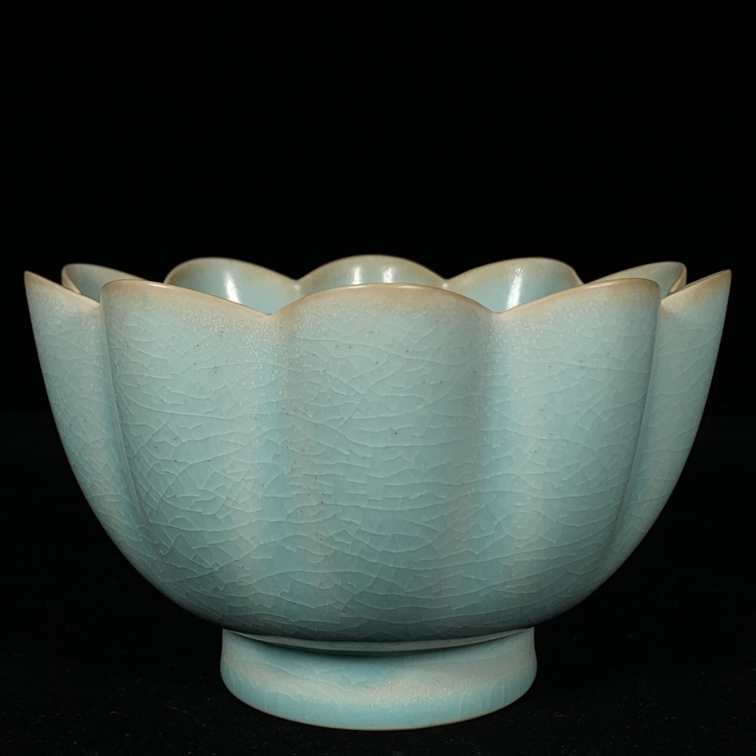 唐物 宋 汝窯 乙字款 荷花碗 陶芸 磁器 中国磁器 賞物 極細工 古美術品 中国古玩 骨董品 D65拍卖