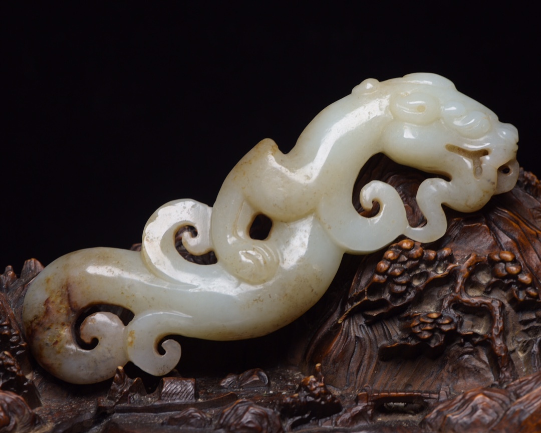 唐物 清 玉彫 和田玉 玉龍 玉質温潤細膩 沁色自然 包漿一流 極細工 古美術品 中国古玩 骨董品 D65拍卖