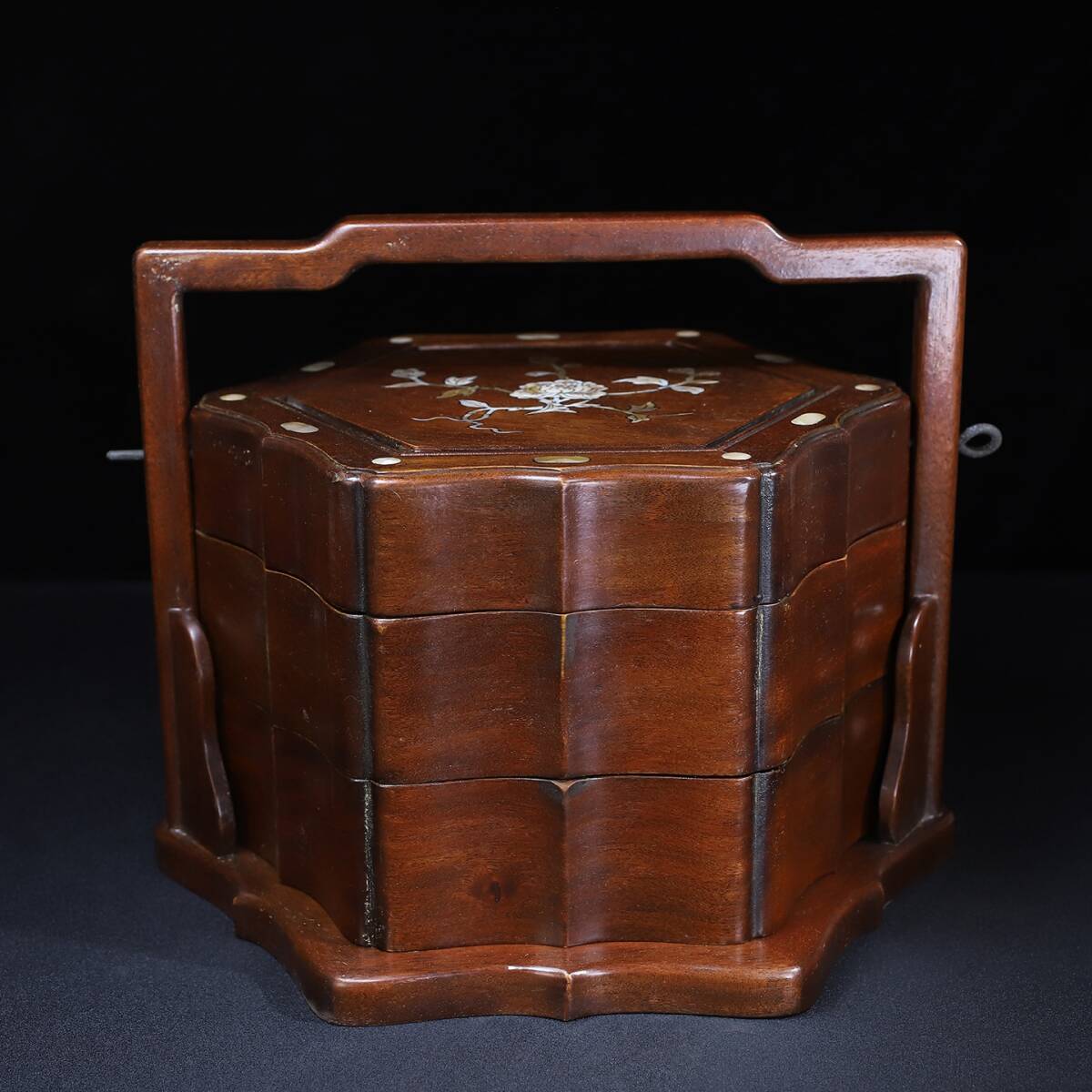 唐物 清 花梨木 はめ込む貝殼 手提多層食盒 木製 極細工 中国美術品 時代物 中国古玩 骨董品 D65拍卖
