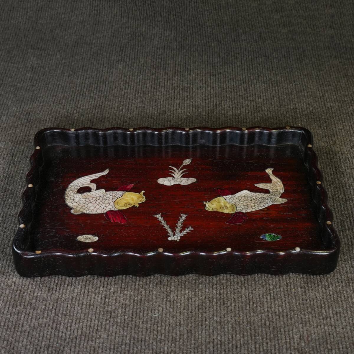 唐物 清 紫檀木 はめ込む貝殼 曲線邊 茶盤 託盤 收納盤 木製 極細工 中国美術品 時代物 中国古玩 骨董品 D65拍卖