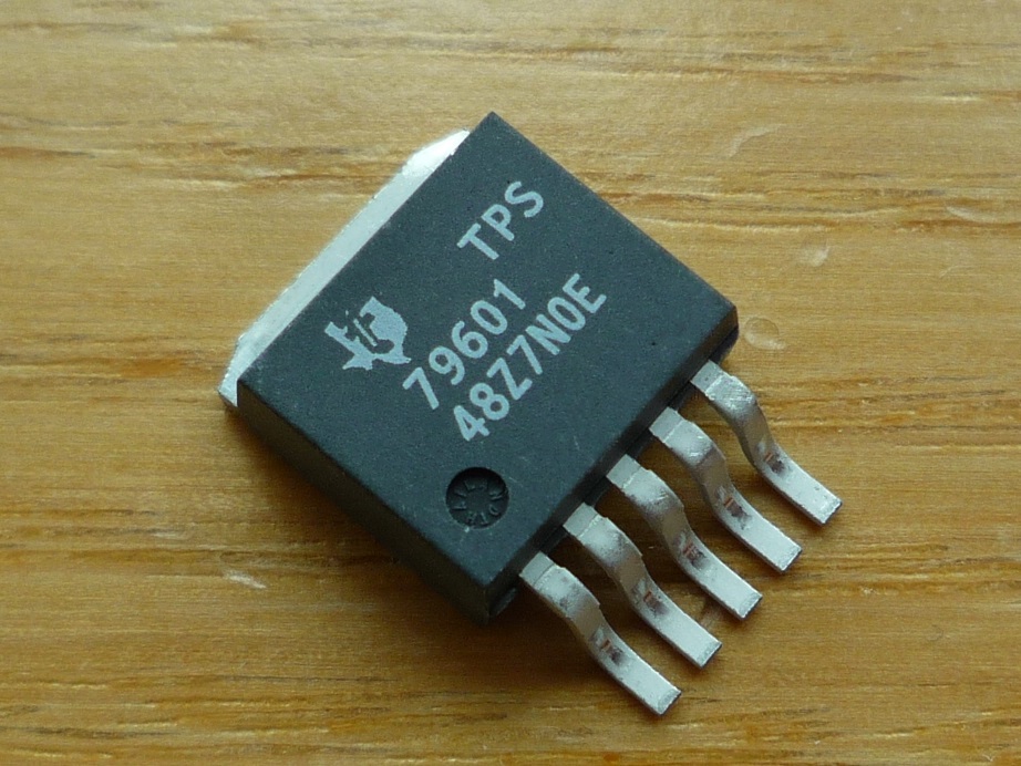 TI製 リニアレギュレータ TPS79601KTTT 1.2V 1.0A 新品未使用拍卖