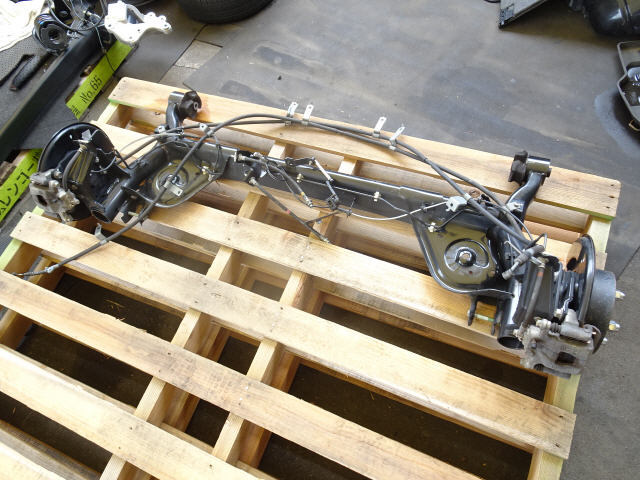 セレナ 5AA-GC27 R リア リヤ アクスル ビーム 55501-CY70C XV 8人乗り 【ジャンク品】 1kurudepa拍卖