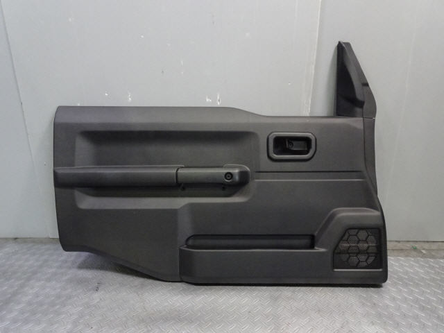 ジムニー 3BA-JB74W 左ドアトリム 83720-77R10-5PK シエラ JC AT車 1kurudepa拍卖