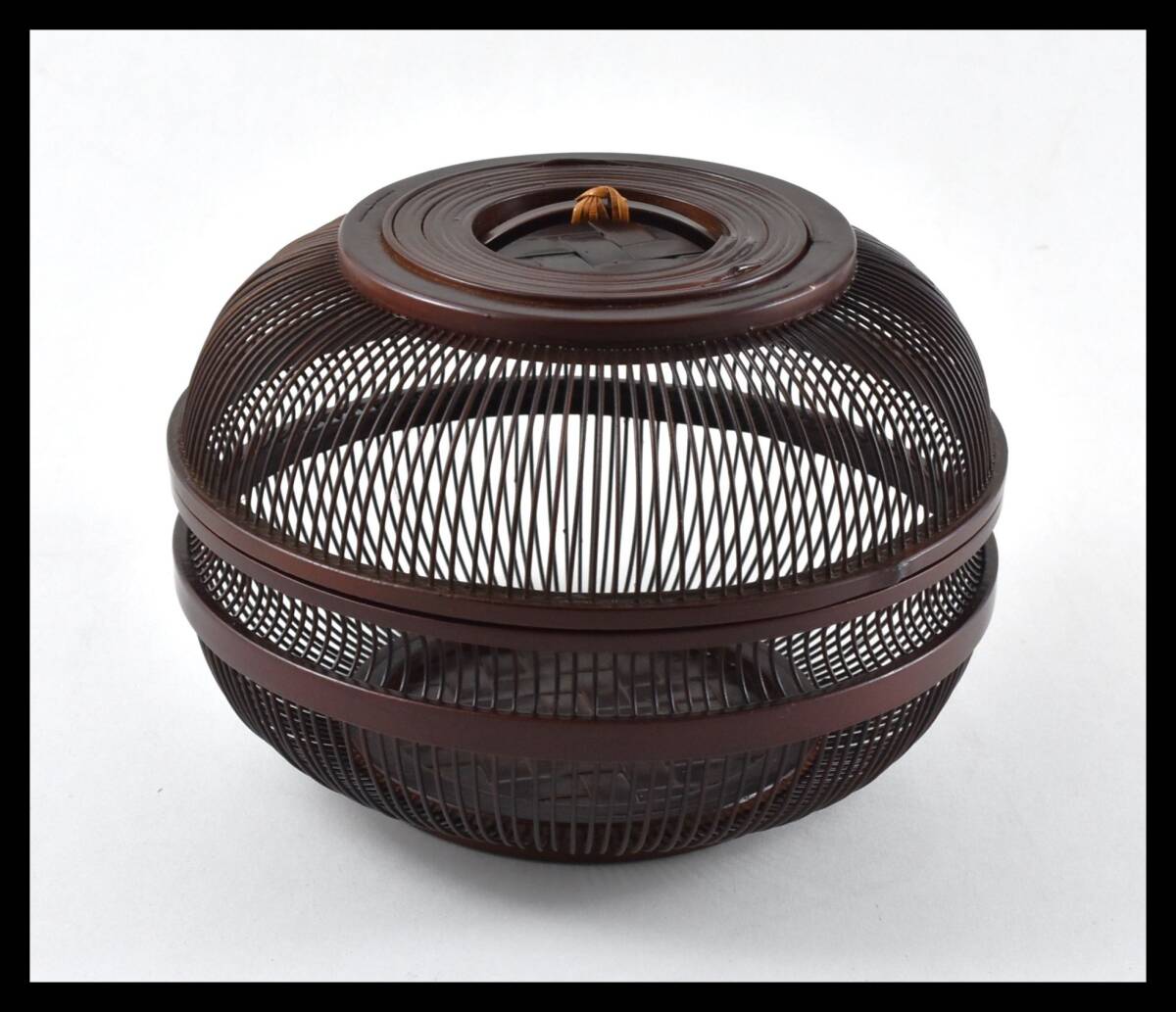 ▲楠廸庵▲駿河竹千筋細工菓子器 茶道具拍卖