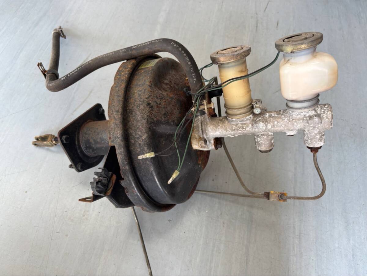 ダットサン720 4WD日産純正 ブレーキマスターバック 前期用拍卖