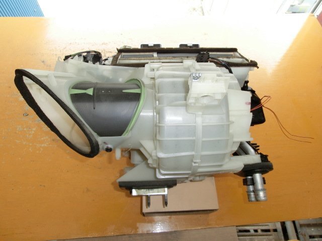 プジョーRCZ エアコン ユニット 平成23年 ABA-T7R5F02 ヒーター クーリング 9671846180 16.5万kmカーボンルーフパック 即決あり拍卖