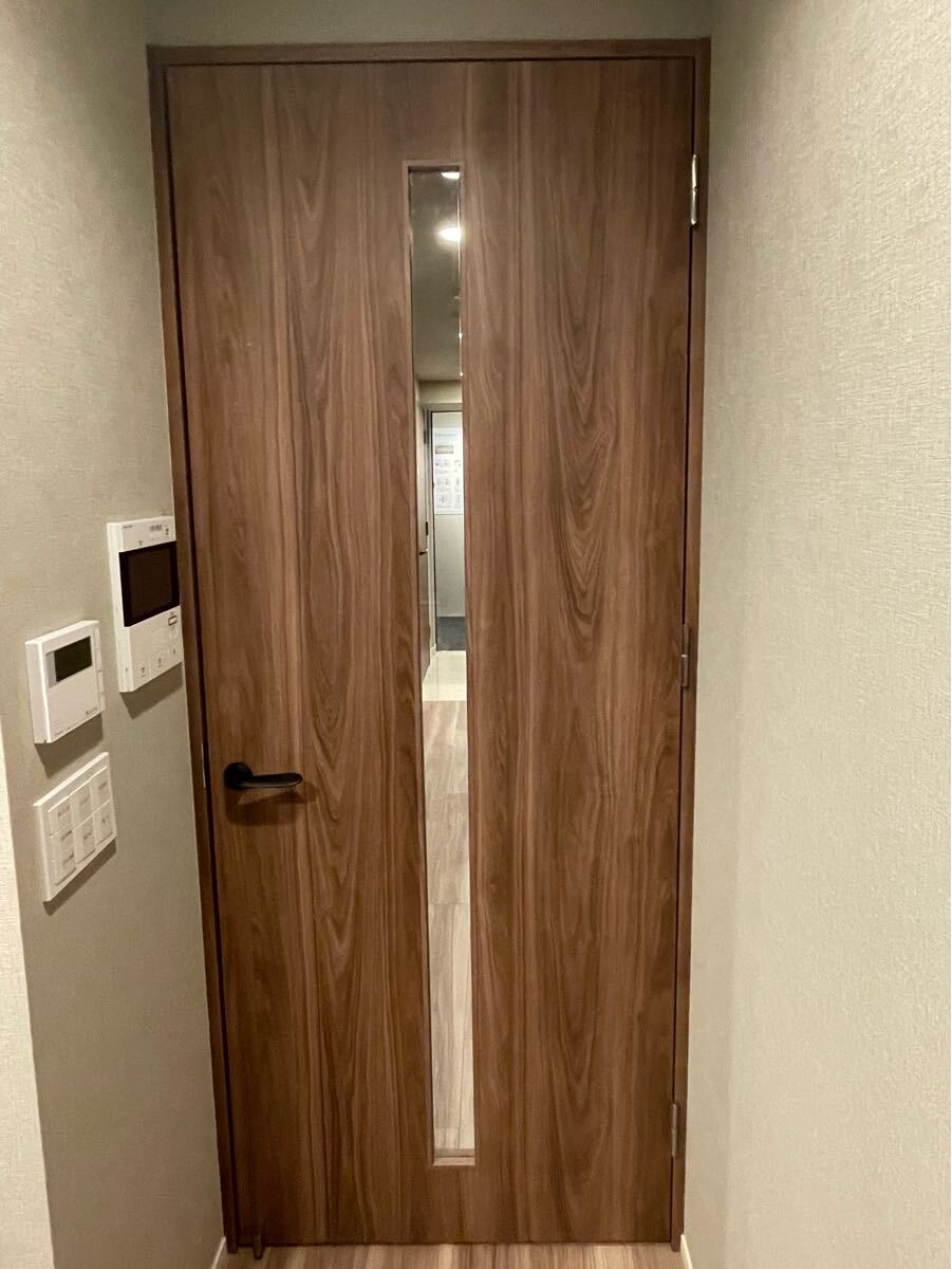 【愛知県発】K-41 モデルルーム展示品 室内トビラ 三方枠付き 下枠無し スリッドガラス ストッパー付き H2,140㎜ 拍卖