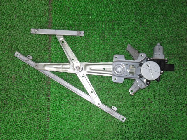 アウトランダー DBA-CW5W 左フロントドア パワーウィンドモーター レギュレータモーター 5713A089 5713A087 /42777拍卖