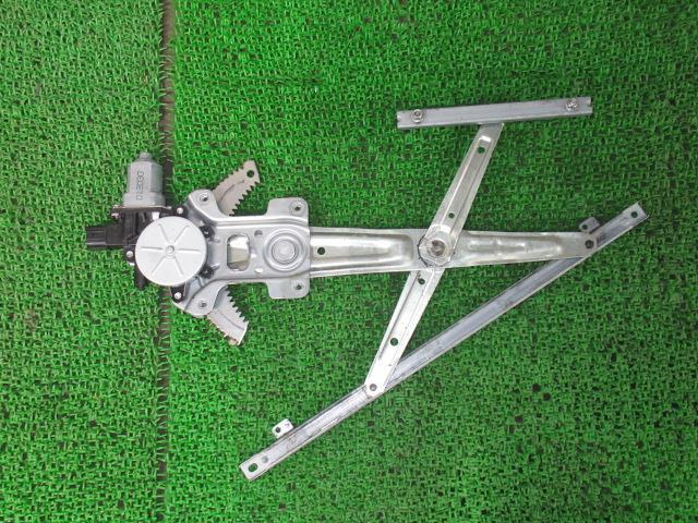 アウトランダー DBA-CW5W 右フロントドア パワーウィンドモーター レギュレータモーター 5713A086 5713A087 /42777拍卖
