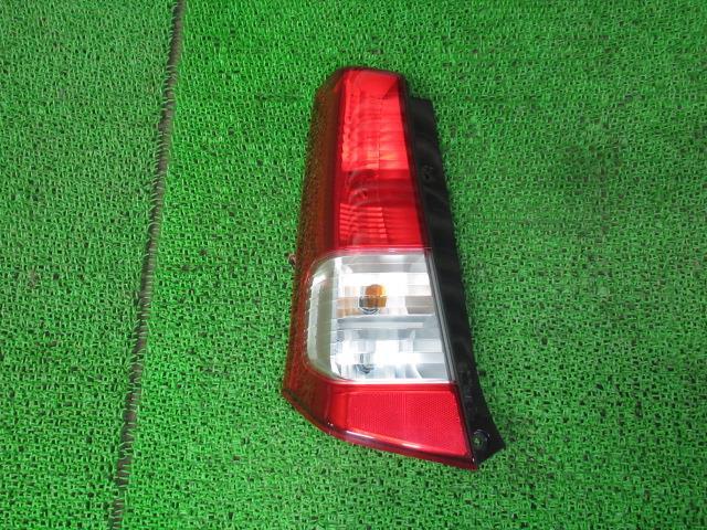 AZワゴン DBA-MJ23S 左テールランプ 1A12-51-181 トーカイデンソー 35603-70K0L /42800拍卖