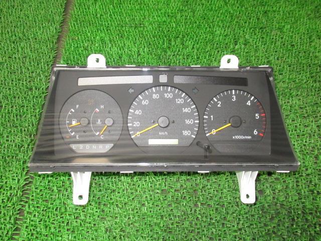 ハイエース KD-KZH106W スピードメーター 83861-26401 83800-26401 /42831拍卖