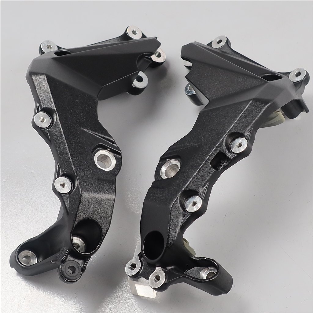 ♪ブルターレ800ドラッグスターRR/2015年モデル 純正 アルミ ピボットプレート/ブラケット (MV0515B14) 検/フレーム拍卖