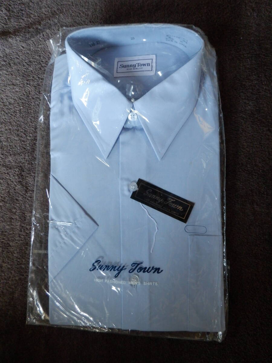 3. Sunny Town 半袖 ドレスシャツ うすいブルー 39 A体 Mサイズ 新品 未開封品拍卖