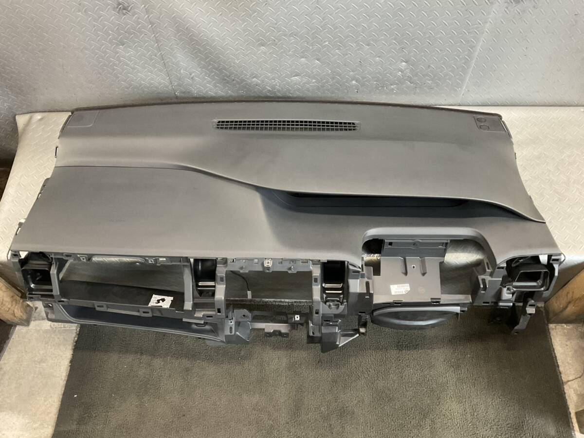 C81★ 日産 セレナ GFC27 純正ダッシュボード インストルメントパネル インフレーター欠品 68200-5TA0A ★拍卖