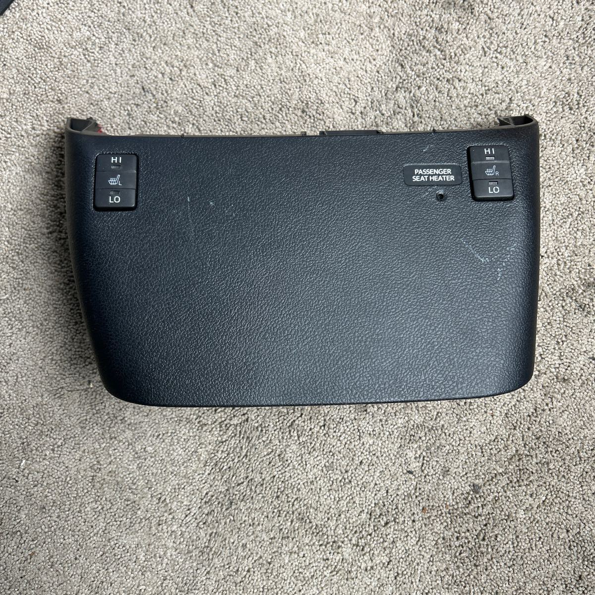 12 トヨタ ZVW 51 50 プリウス ツーリング インパネ シートヒーター スイッチ パネル 55406-47060 黄-841拍卖