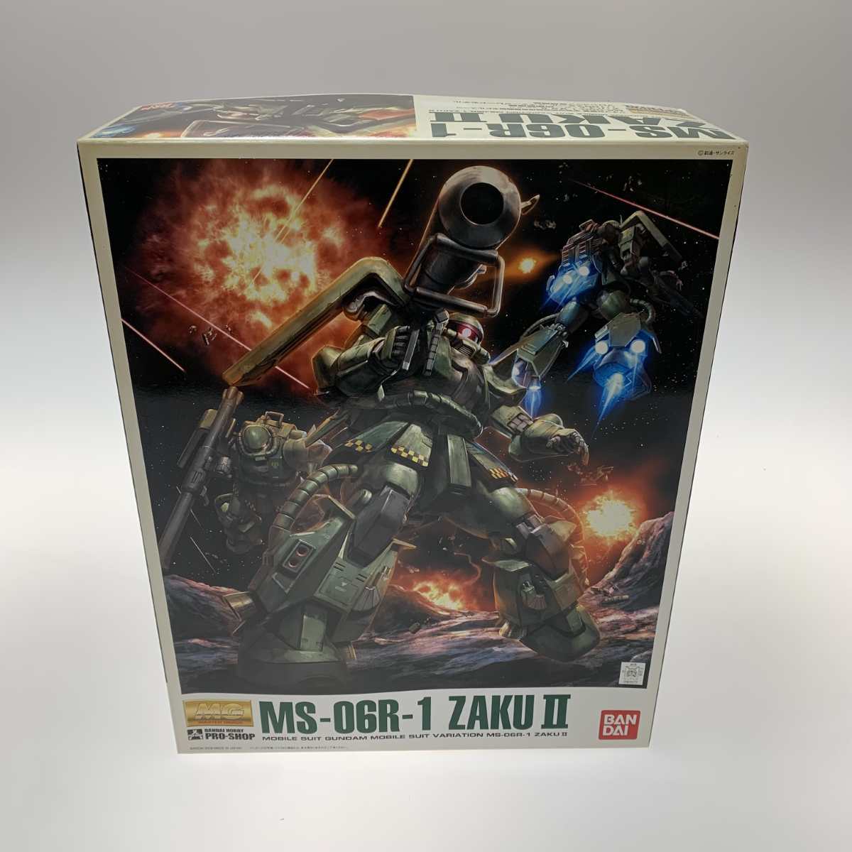 ●● プラモデル 1/100 MG MS-06R-1 ザクII ver.2.0 ア・バオア・クー防衛部隊機 目立った傷や汚れなし拍卖