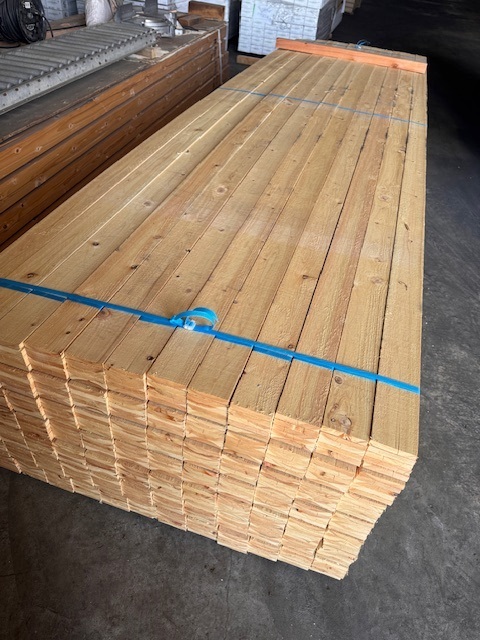 7-988 桧ひのき 貫板 水平材 檜ヒノキ 貫 ヌキ ぬき 一等節あり 4m物 千葉県引取(長さ4m×厚み1.5cm×幅9cm 1束=5枚入)1枚@329円計算拍卖