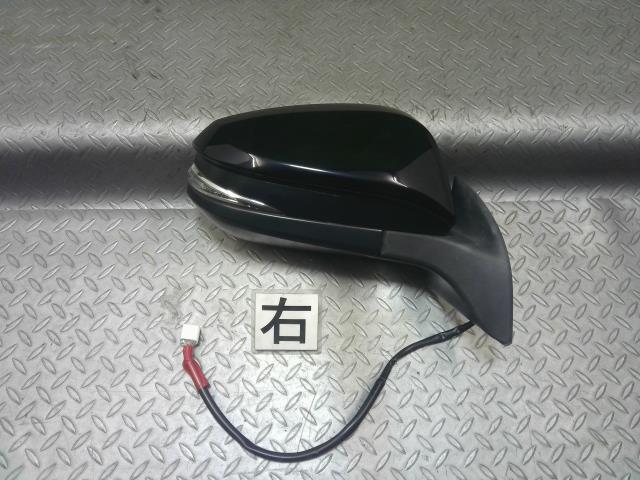 トヨタ※同梱不可※のエスクァイアノアヴォクシー80系ZRR85G 右サイドミラー 右ドアミラー カラー 220 品番 87910-28B50拍卖