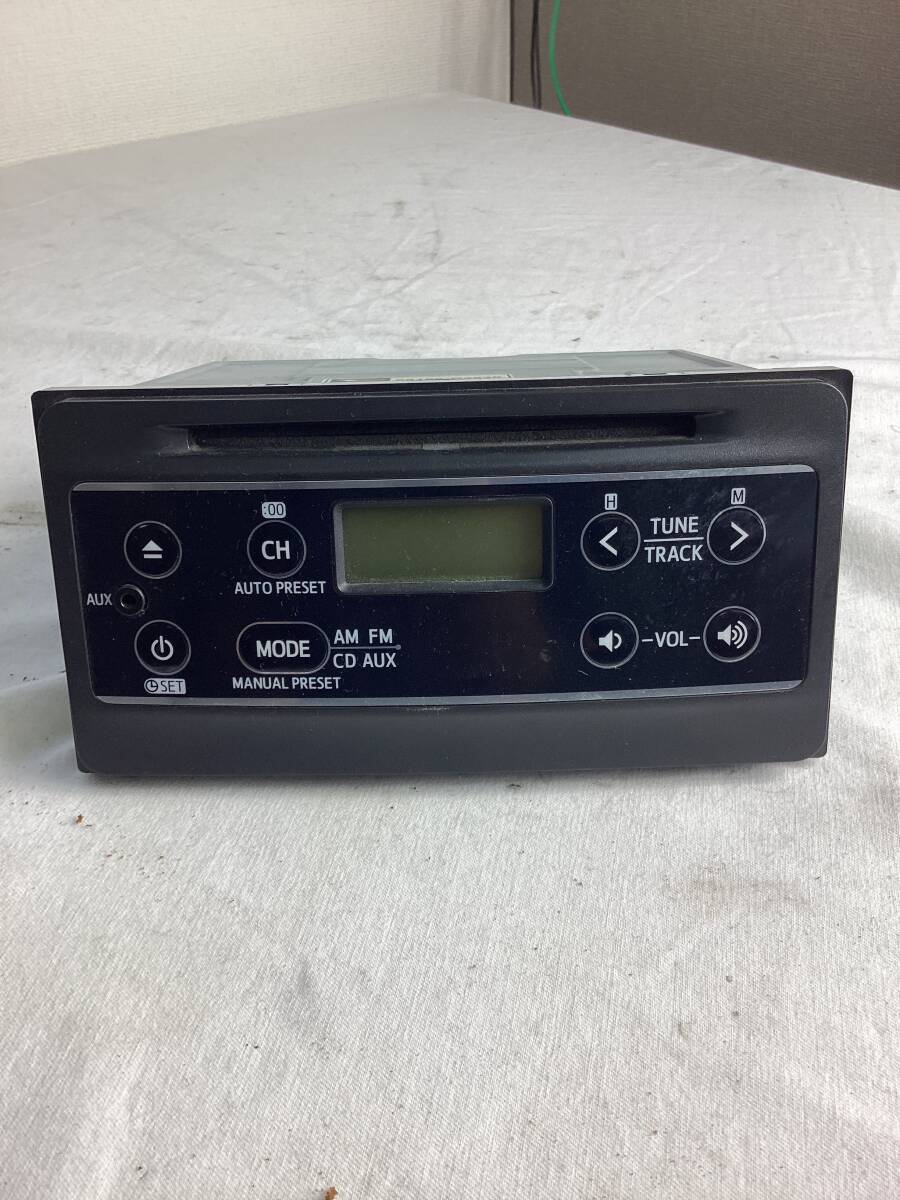 ダイハツ純正CDラジオ本体のみ ④拍卖