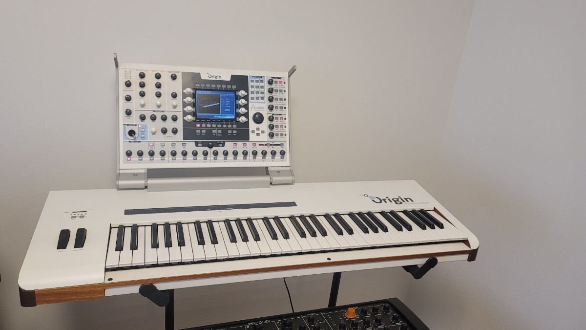 中古レア ARTURIA ORIGIN KEYBOARD SKBハードケース付拍卖