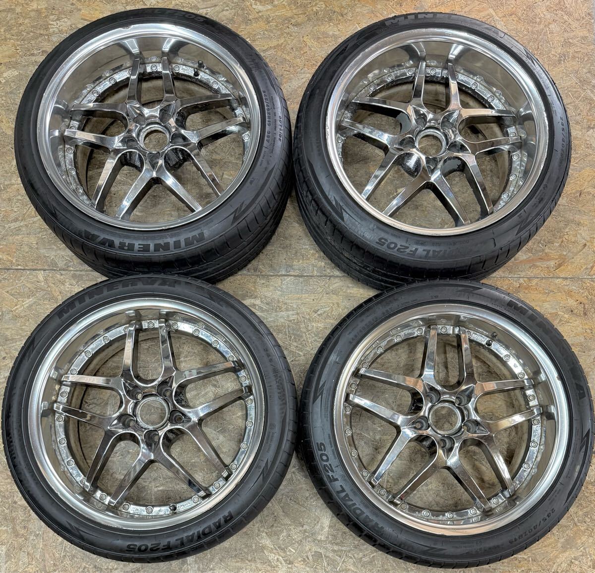 【希少!】Amistad シャルム 19インチ 8.5J+41 9.5J+35 PCD114.3 5穴 5H 当時物 絶版 メッキ 深リム アリスト クラウン マークX カムリ拍卖