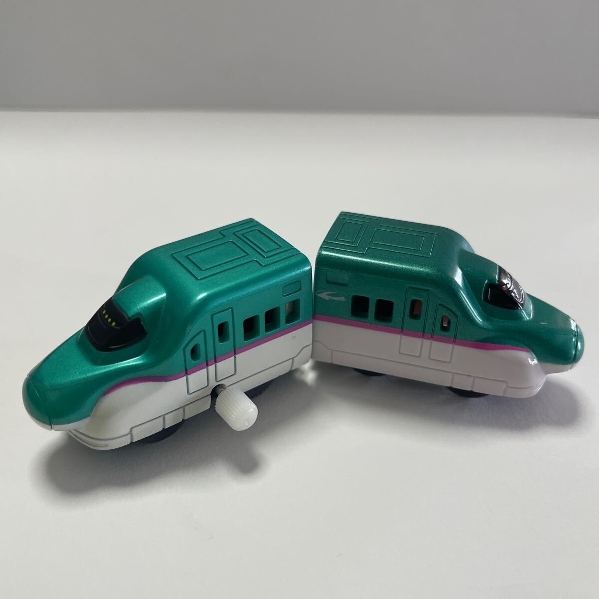 カプセルプラレール E5系 新幹線 はやぶさ 先頭車両 後尾車 2両セット ゼンマイ車 中古 送料無料 カププラ拍卖