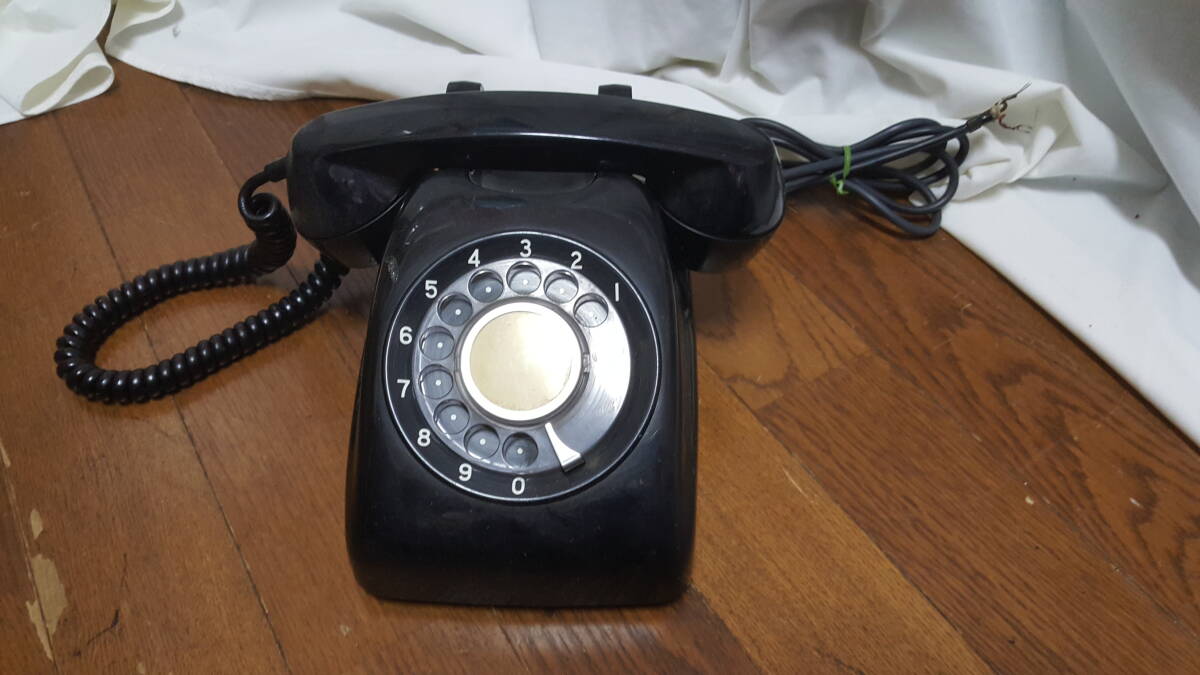 【家電】 日本電信電話公社 黒電話 600-A1 電話機 昭和レトロ ダイヤル式電話 動作未確認拍卖