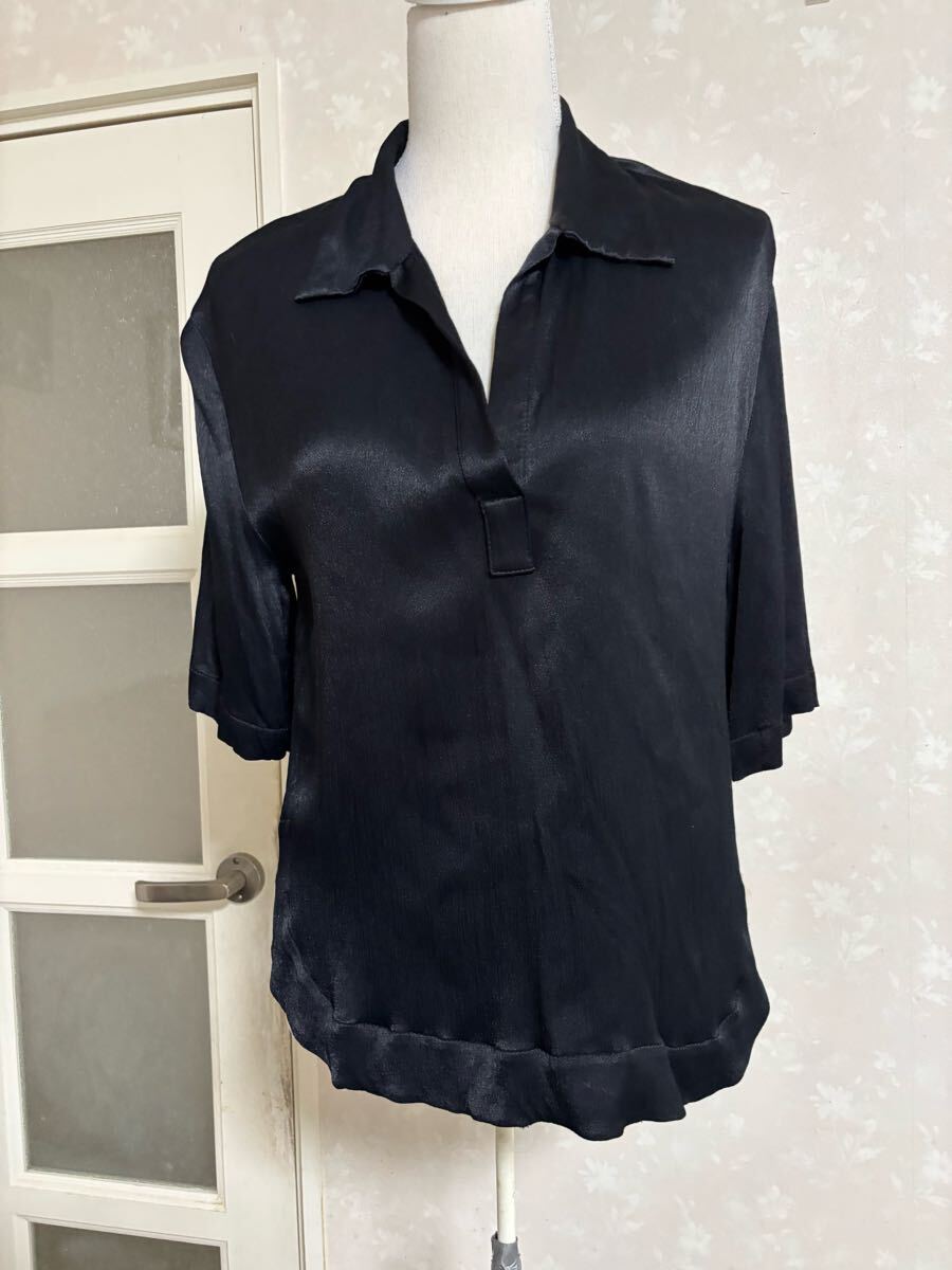 zaraトップス 光沢感 ブラック サテン風 五分袖 オーバートップス拍卖