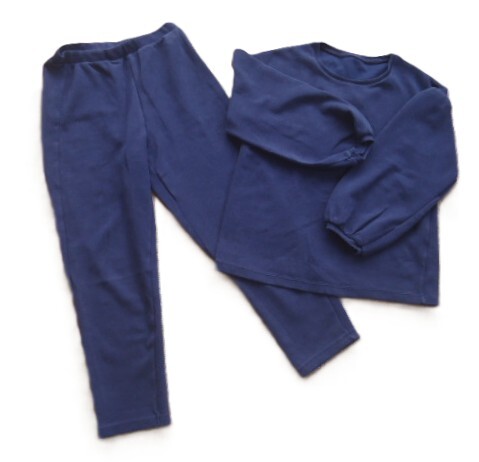 ■UNIQLO(ユニクロ)■GIRLS エアリズムウルトラストレッチセット(長袖)濃紺 サイズ140■拍卖