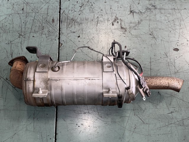 キャンター TPG-FBA00 リアマフラー ロング全低床 1.5T拍卖