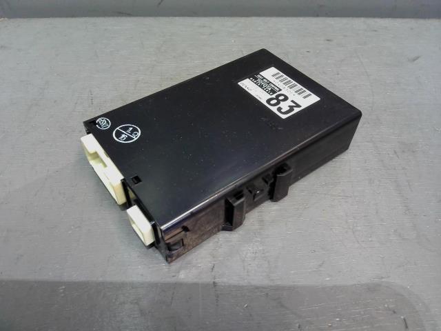 レクサス CT DAA-ZWA10 シートベルトコントロール 217 89815-76010拍卖