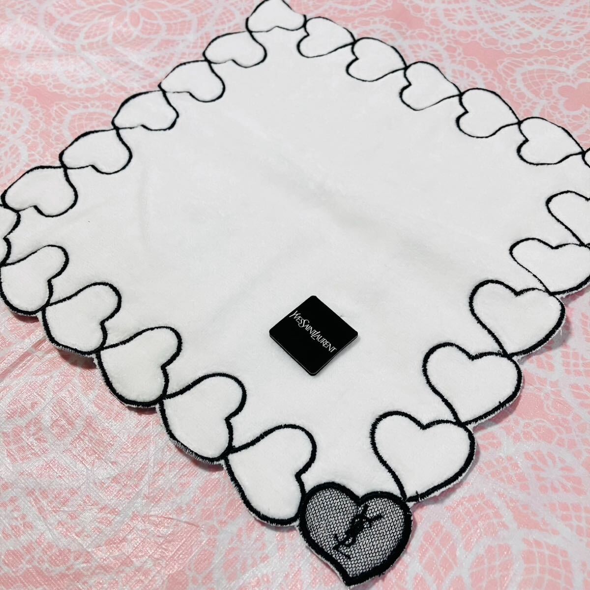 【人気柄】新品/イヴサンローラン/タオルハンカチ/正規品/未使用/YVES SAINT LAURENT/YSL/白/大判/ハート/ハンドタオル/レディース/女性用拍卖