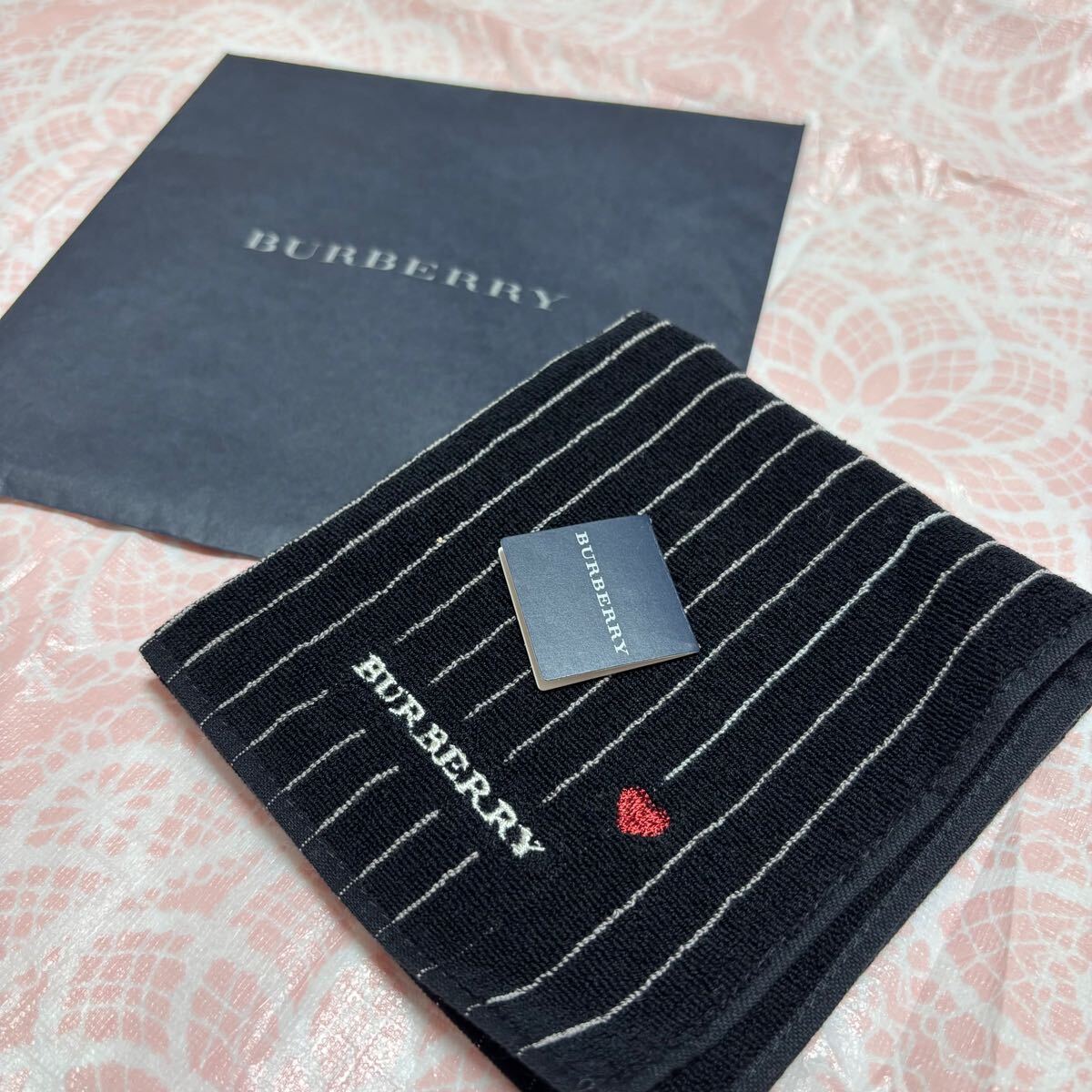 【人気柄】新品/BURBERRY/タオルハンカチ/正規品/バーバリー/綿100%/未使用/匿名発送/日本製/ハンドタオル/ブランド/ハート柄/ブラック黒拍卖