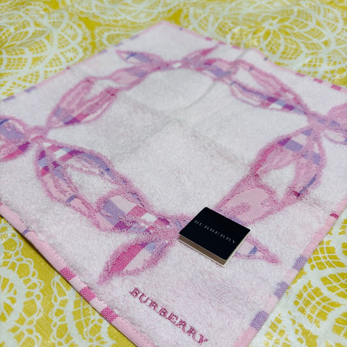 【人気柄】新品/BURBERRY/タオルハンカチ/正規品/バーバリー/綿100%/未使用/日本製/ハンドタオル/大判/レディース/女性/ピンク/リボン/582拍卖