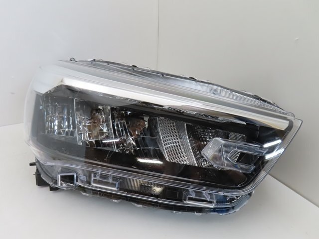 【即決有】 トヨタ ライズ A200A 後期 純正 右 ヘッドライト LED ICHIKOH 1990 (n006991)拍卖