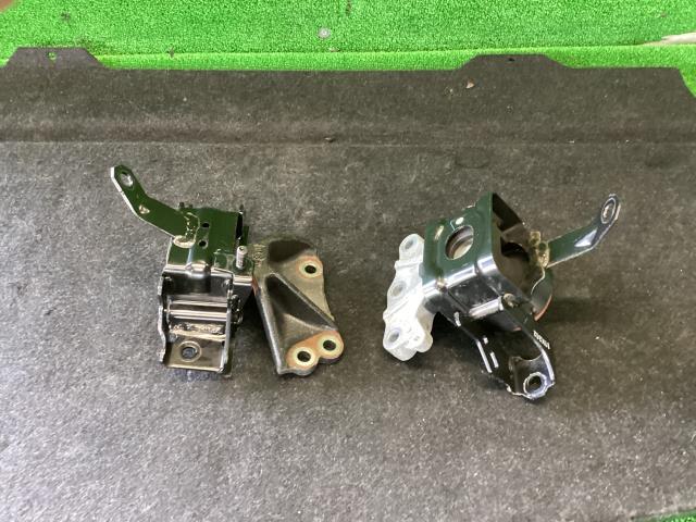 ラパン DBA-HE33S その他 E/G部品 X オーディオレス 2BS エンジンマウント拍卖