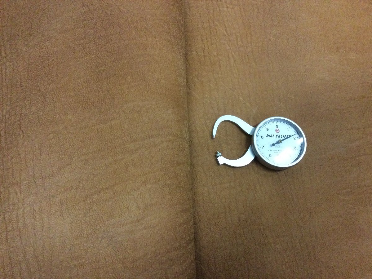 AF107革 皮/牛 ヌメ ヴィンテージブラウン 130ds 約0.9mm~1.2mm/格安拍卖