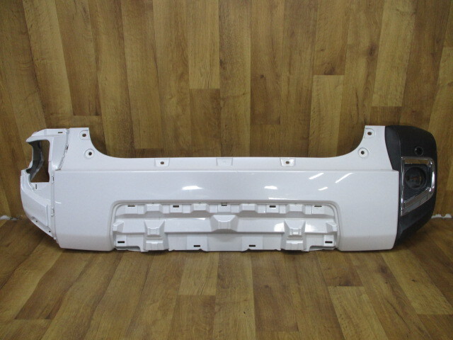 E10/ LA900S/LA910Sタフト純正リアバンパー52159-B2C20拍卖