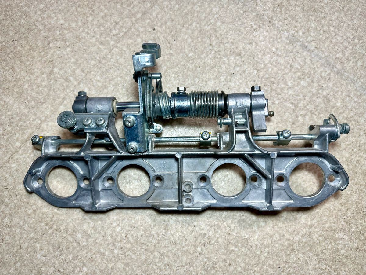 ★彡 Z1 Z2 初期 後期 キャブレター ホルダーASSY ラックASSY 純正新品!拍卖