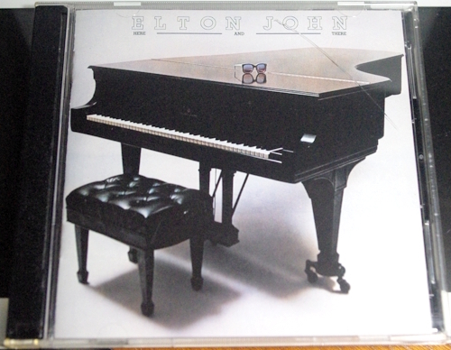 ELTON JOHN / HERE AND THERE拍卖