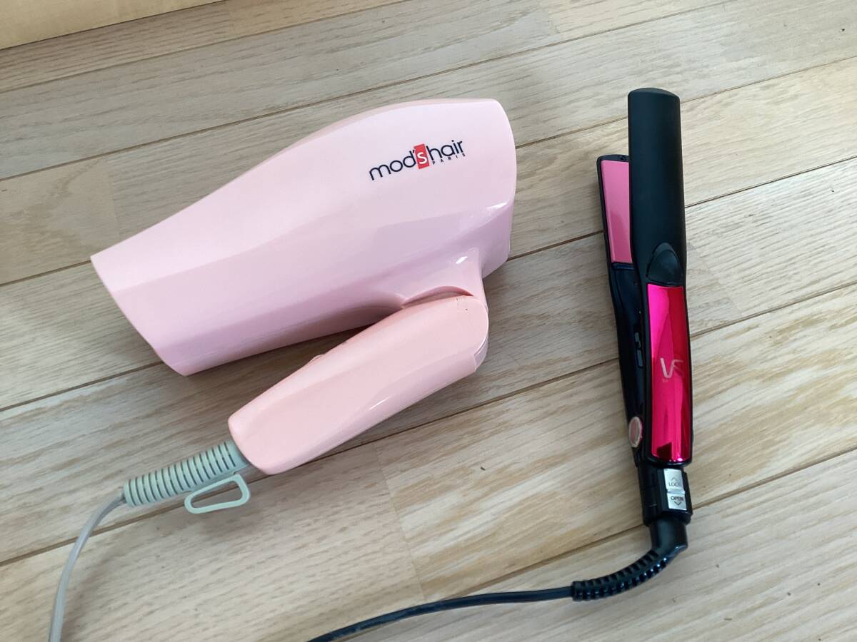 【2台セット】ストレートアイロン(ヴィダルサスーン:VSI-1017/PJ)ドライヤー(モッズヘア:MHD-1242)拍卖