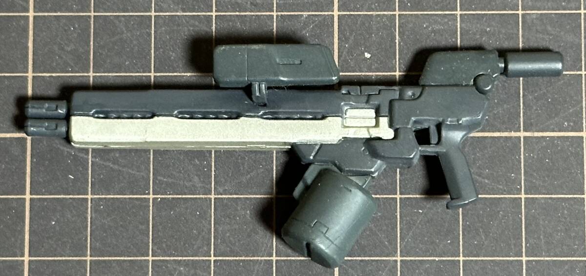 【現状品】『ビームガン』 ゴム製 1/144スケール拍卖