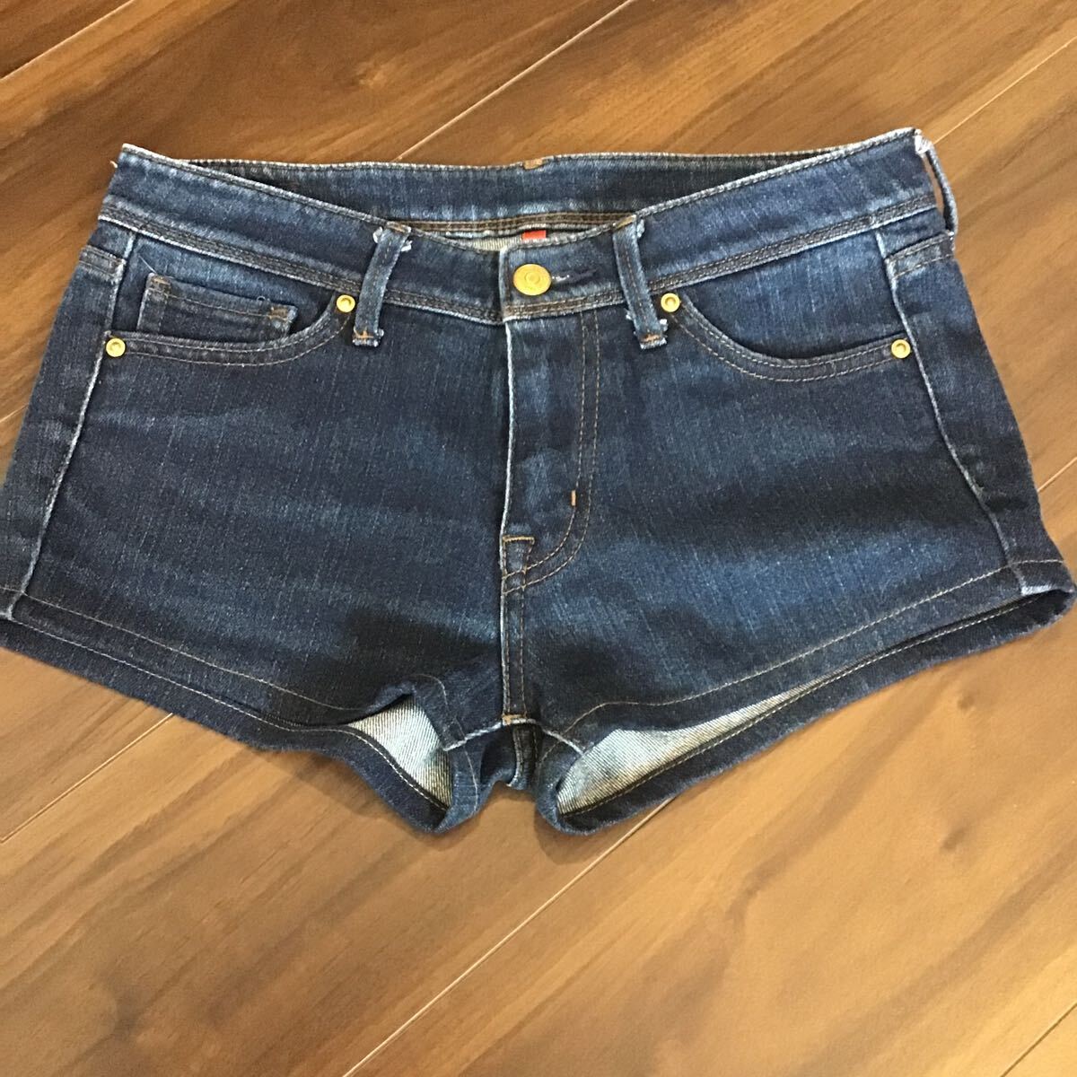 ユニクロ/ショートパンツ/加工品/ストレッチ/サイズ25拍卖