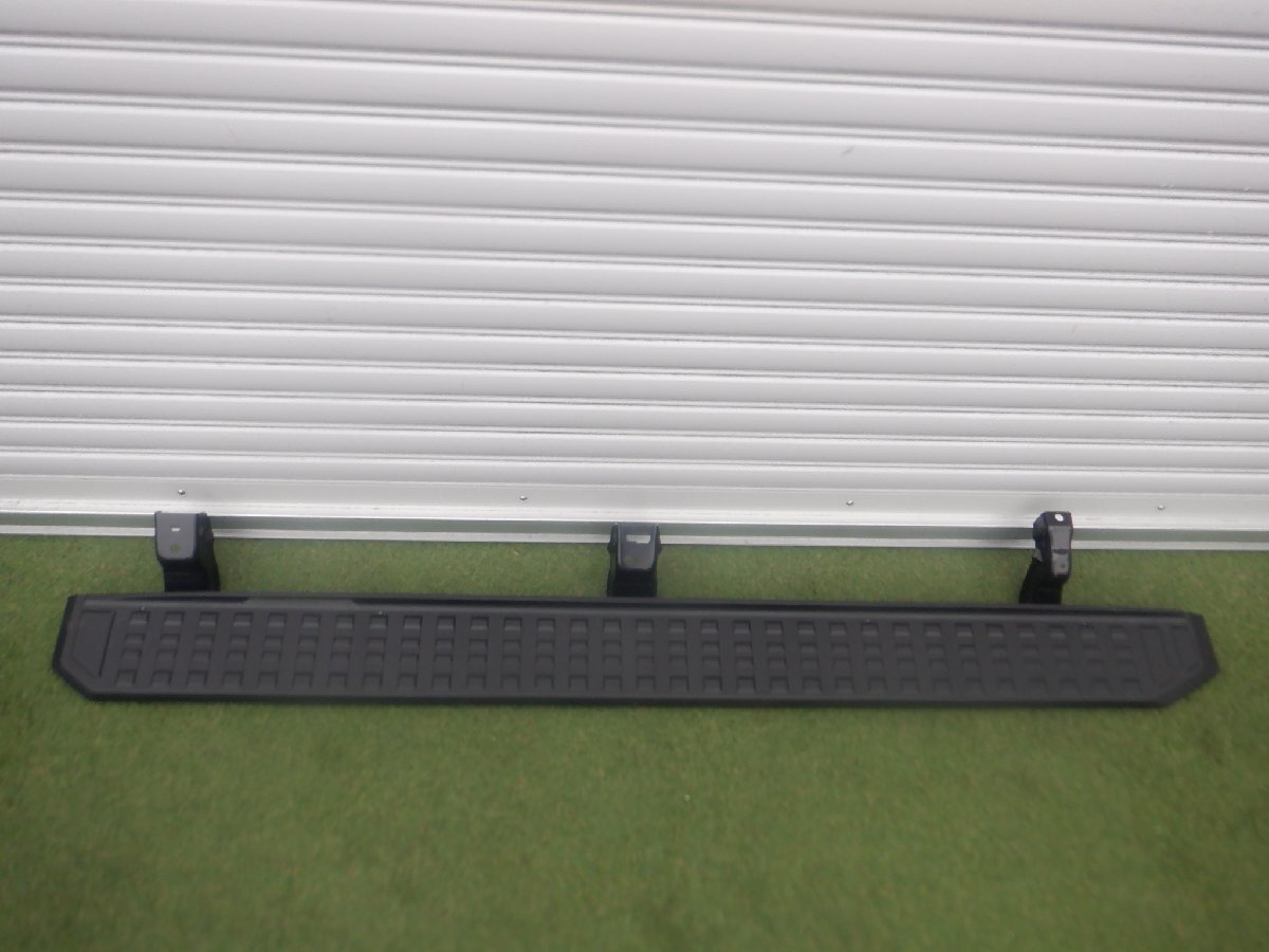 新車外し トヨタ純正 TRJ250W GDJ250W ランドクルーザー 250 ランクル サイドステップ ステップガード 右側 運転席 ステー付 51771-6A220拍卖