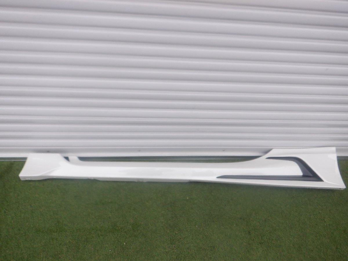 TRD ZN8 86 GR86 ハチロク サイドステップ サイドスカート 左側 助手席 MS344-18006 クリスタルホワイトパール K1X m-25-5-546拍卖