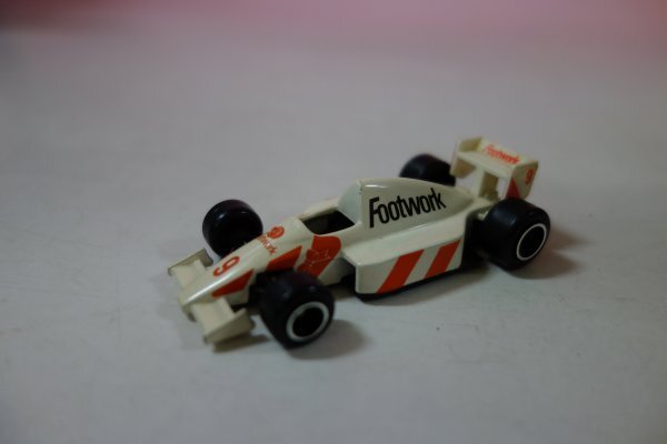 71334■トミカ  120-2 フットワーク F-1 FOOTWORK F-1拍卖