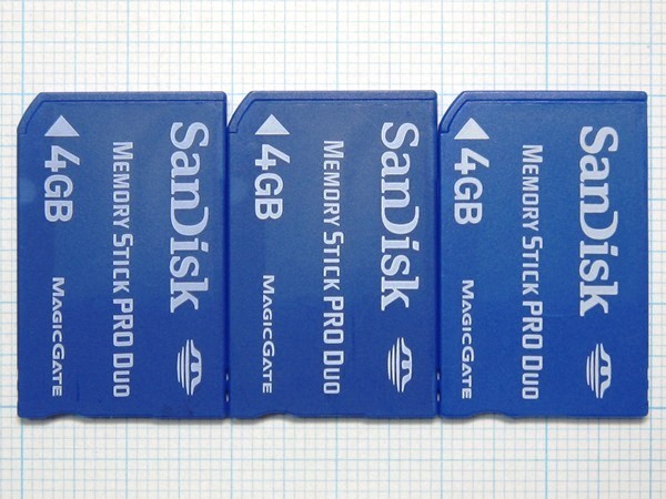 ★SanDisk メモリースティック PRODuo 4GB 3枚 中古★送料85円・185円拍卖