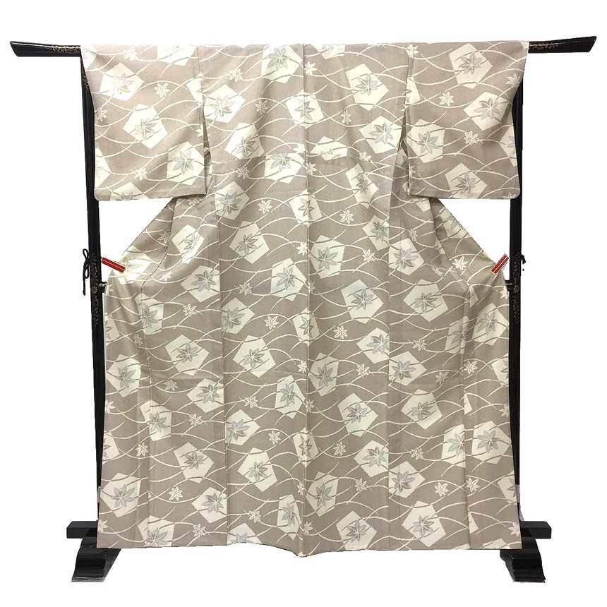 京やH152 ひとえ 単衣の着物 小紋 洗える小紋 洗える単衣着物 洗えるきもの 身丈160cm 裄67cm 紅葉文様 くすみ系小紋 単衣仕立て拍卖