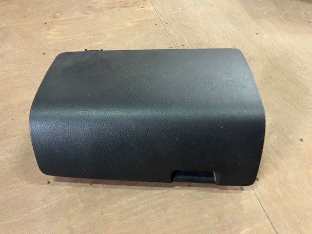 日産★E26キャラバンNV350★純正助手席ダッシュボード上小物入れBOX★★CARAVAN★部品取り車★拍卖